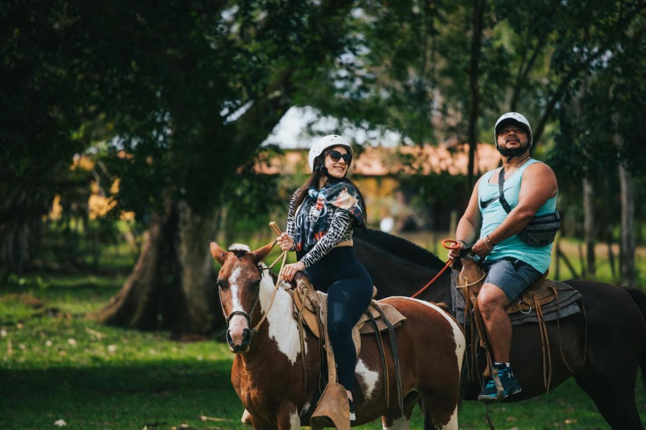 Tilajari Hotel Resort La Fortuna Bagian luar foto