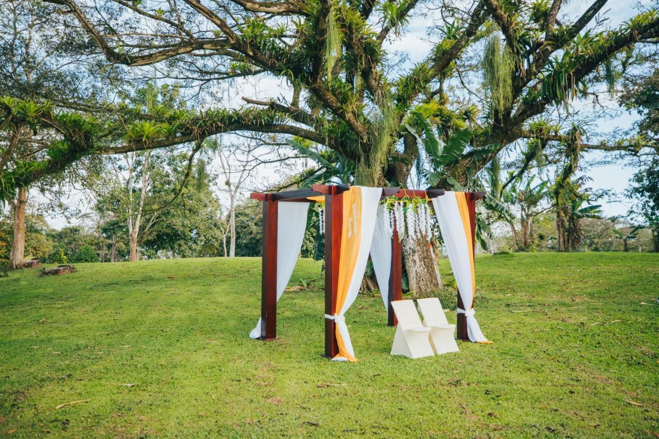 Tilajari Hotel Resort La Fortuna Bagian luar foto